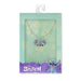 Gros plan du pendentif Stitch détaillé avec pierres brillantes du collier PEERS HARDY