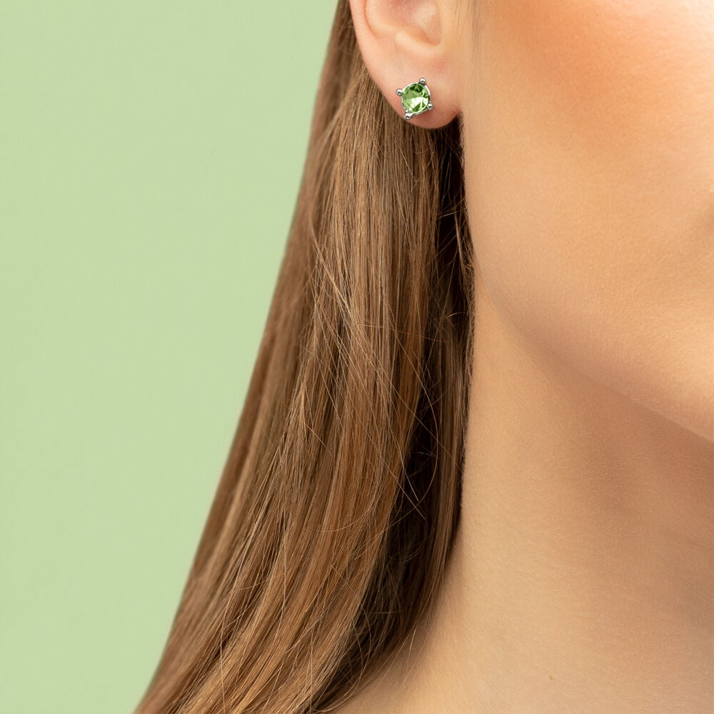 Présentation du set complet des 3 paires de boucles d'oreilles Baby Yoda sur fond blanc neutre