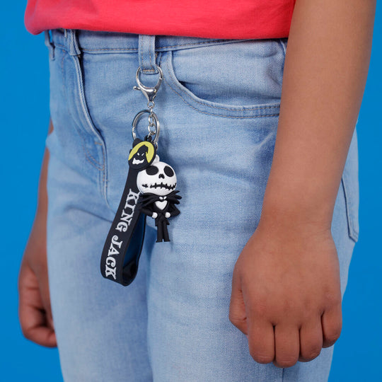Breloque jaune Oogie Boogie Boogie ajoutant une touche unique au porte-clés Disney Jack Skellington