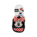 Gros plan sur le design 3D détaillé de Minnie Mouse sur le porte-clés mini sac à dos