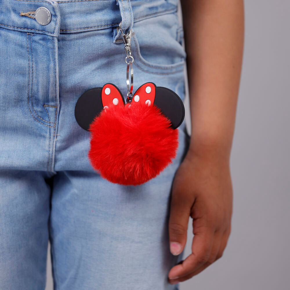 Anneau mousqueton du porte-clés Disney Minnie attaché à un sac