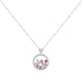 Collier argenté avec pendentif rond montrant Mickey et Minnie en pierres flottantes