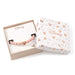 Détail du nœud rose en plaqué or sur le bracelet Minnie Mouse PEERS HARDY