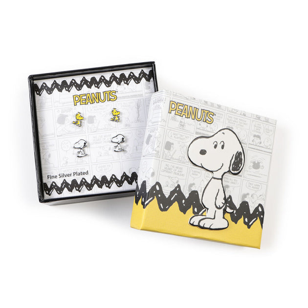 Boucles d'oreilles Woodstock du set Peanuts, montrant les couleurs vives et la finesse de la finition.