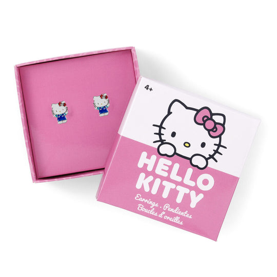 Gros plan des boucles d'oreilles Hello Kitty en argent sterling PEERS HARDY, mettant en évidence les détails fins et la qualité de la finition.