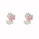 Boucles d'oreilles argentées représentant Marie de The Aristocats avec un nœud rose vibrant, vue de face sur fond blanc