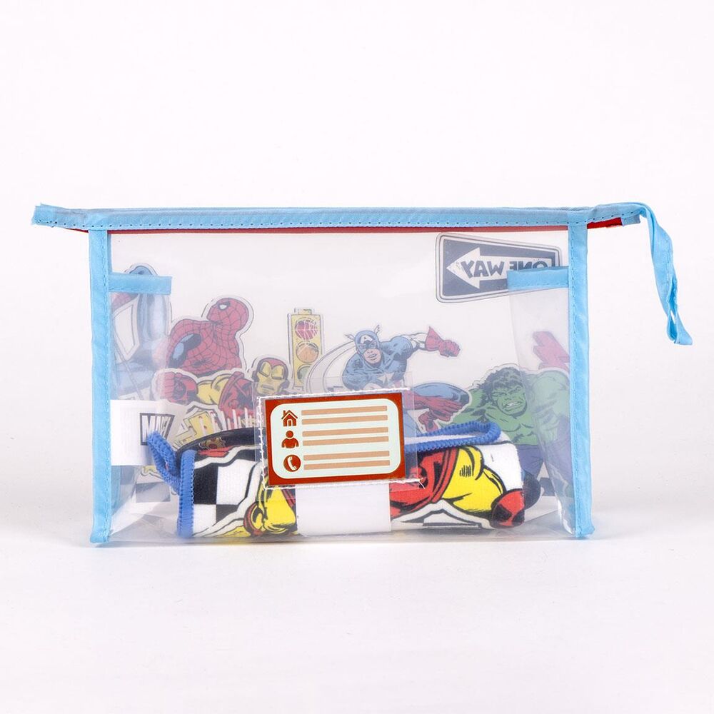Intérieur spacieux de la trousse de toilette Marvel Avengers CERDÁ montrant compartiments pratiques