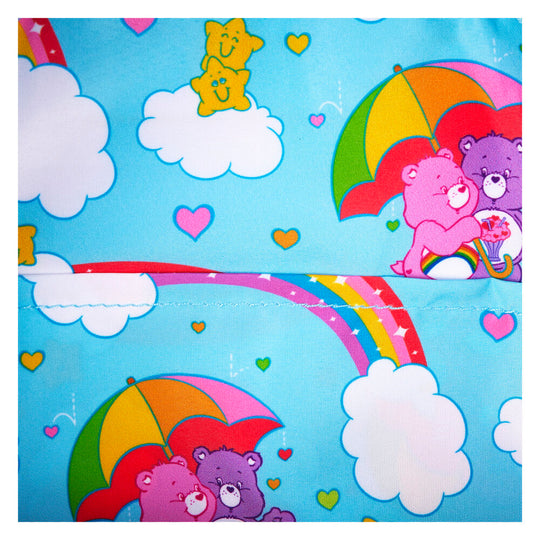 Intérieur du sac à dos Loungefly Care Bears avec compartiments organisés