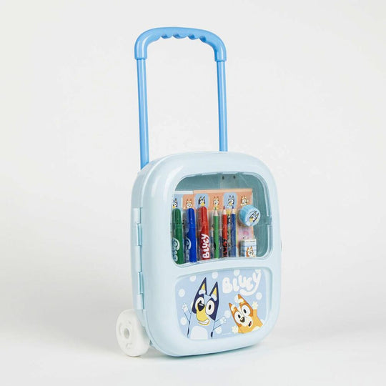 Détail des roues robustes et de la poignée ergonomique du trolley Bluey CERDÁ pour un transport facile