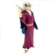 Profil gauche de la figurine Tengen Uzui BANPRESTO montrant ses accessoires caractéristiques