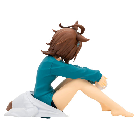 Profil gauche de la figurine Agnes Tachyon avec posture dynamique et expression déterminée