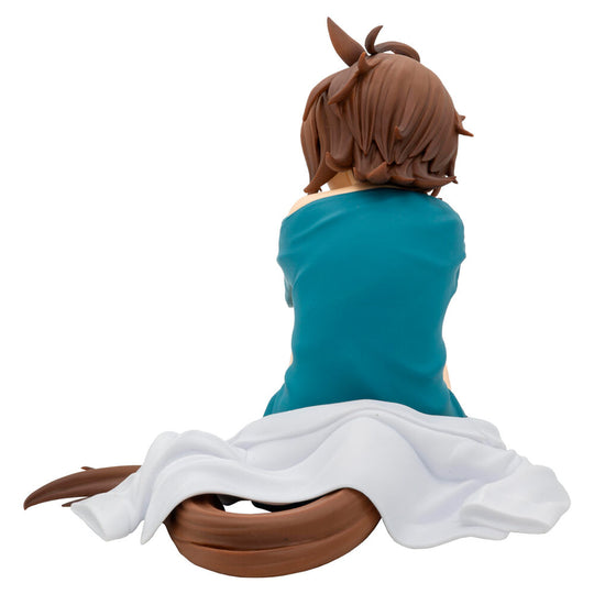 Photo de la figurine Agnes Tachyon en position relax, montrant les détails du costume et des accessoires