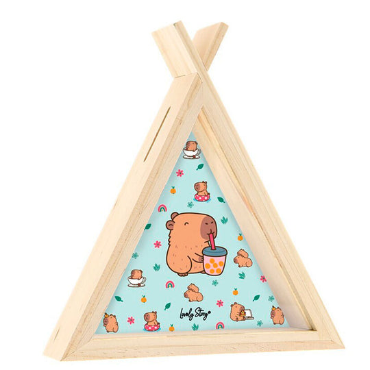 Tirelire en bois Capibara Bubble Tea Tipi avec design original, dimensions 18,5x5x16,5 cm, marque LOVELY STORY.