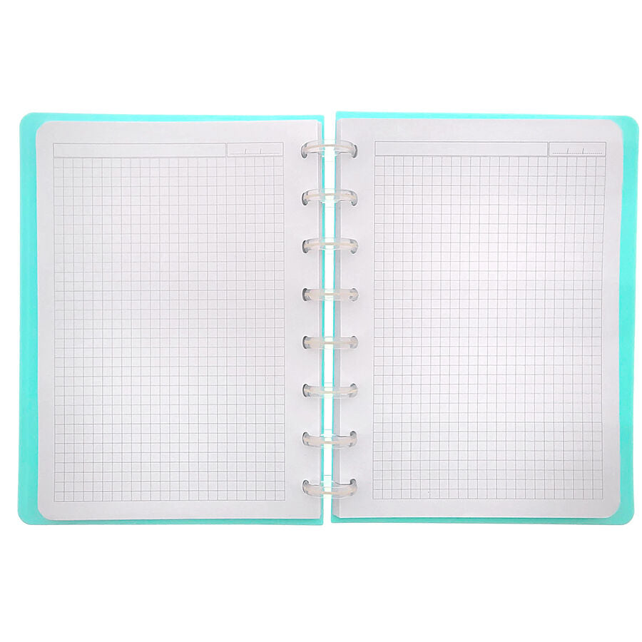Vue intérieure montrant les 100 feuilles quadrillées du cahier Capibara Bubble Tea A4
