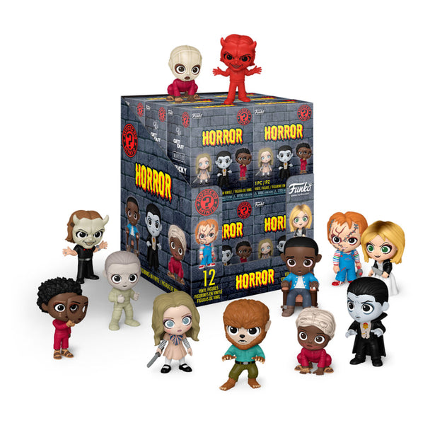 Deux figurines mini FUNKO Universal Horror en vinyle, hauteur variant selon le modèle, mises en valeur sur un fond neutre