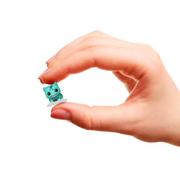 Blister contenant 4 figurines Bitty POP Pokémon Bulbasaur avec boîtiers en acrylique transparent et socles amovibles