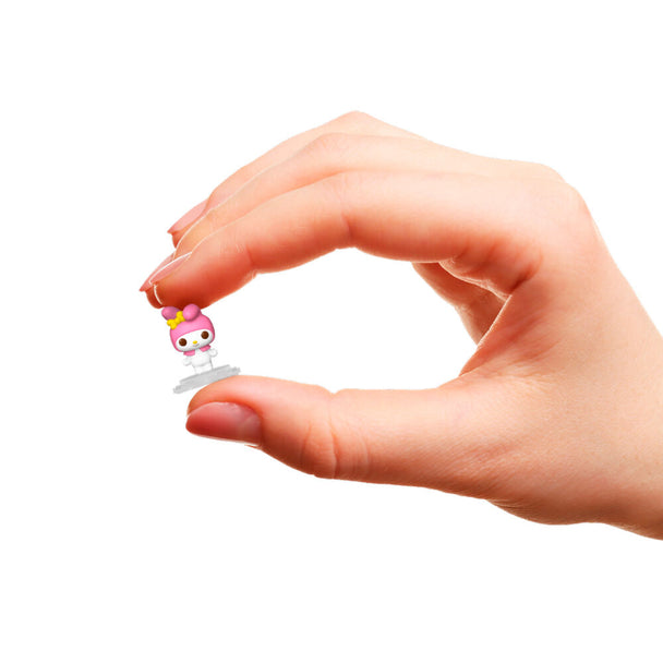 Blister contenant 4 figurines Bitty POP Hello Kitty et Friends My Melody avec boîtiers acryliques transparents