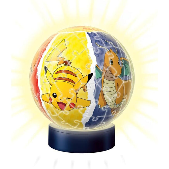 Puzzle 3D Pokémon lumineux de RAVENSBURGER assemblé, montrant la lampe de nuit de 15,9 cm avec un design coloré et détaillé.