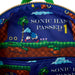 Zoom sur les bretelles rembourrées et réglables du sac à dos Sonic the Hedgehog Loungefly