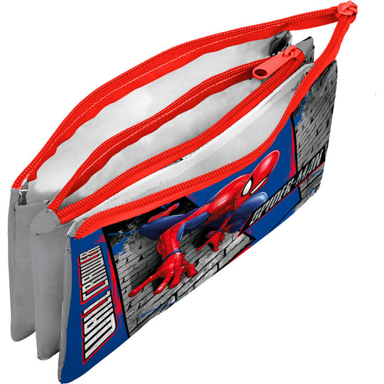 Détail des trois compartiments ouverts de la trousse Marvel Spiderman montrant un rangement organisé