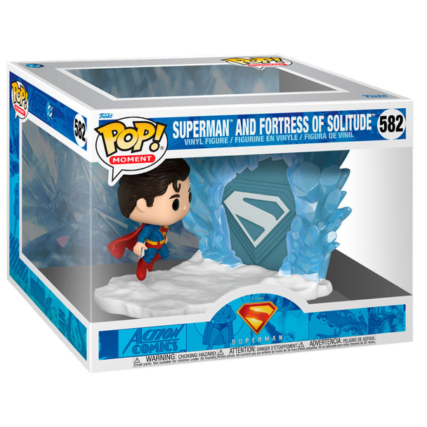 Vue détaillée de la figurine POP Superman avec la Forteresse de Solitude en arrière-plan, édition DC Comics