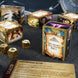 Vue rapprochée des cartes et accessoires inclus dans l'extension HASBRO Fate Beckons