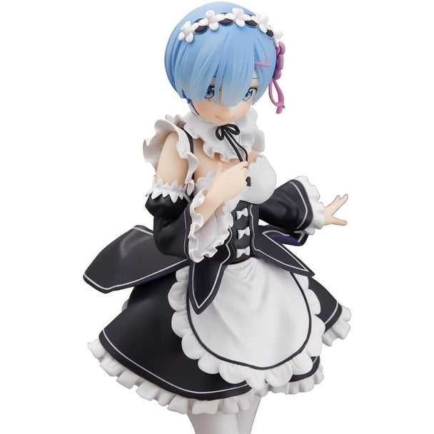Profil latéral de la figurine Rem de Re:Zero avec finitions éclatantes