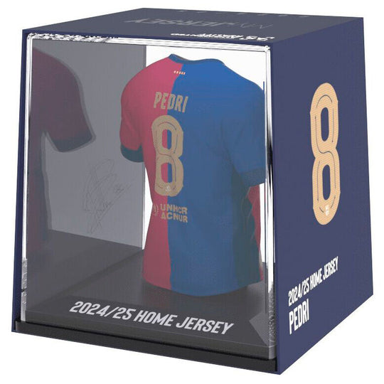 Zoom sur la texture vinyle et acrylique de la figurine mini t-shirt Pedri de 9,5 cm de haut