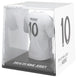 Profil gauche de la figurine Modric en mini t-shirt Real Madrid avec logo BANBO TOYS visible