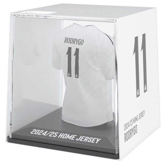 Zoom sur la figurine Rodrygo en vinyle et plastique biodégradable avec étui transparent