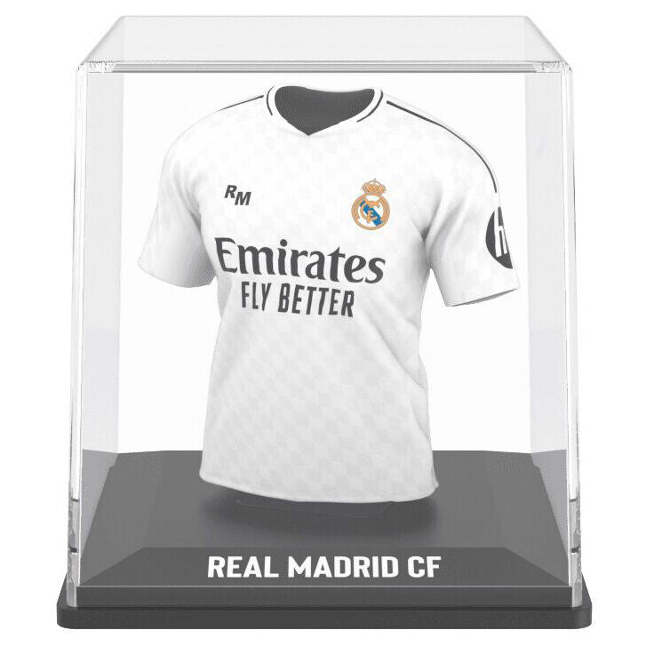 Figurine Real Madrid miniature posée dans son étui transparent, dimensions compactes visibles
