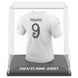 Vue latérale de la figurine mini t-shirt Mbappé montrant la qualité du design et des matériaux