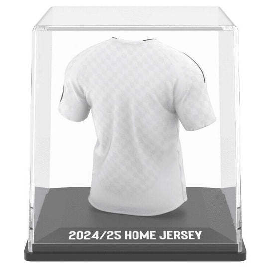 Vue latérale de la figurine mini t-shirt Real Madrid mettant en avant le plastique biodégradable utilisé