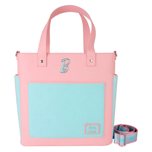 Détail du sac à dos Loungefly Barbie montrant les fermetures éclair et la texture du tissu