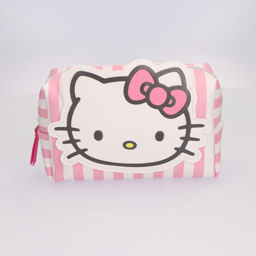 Détail de la fermeture éclair robuste de la trousse Hello Kitty CERDÁ