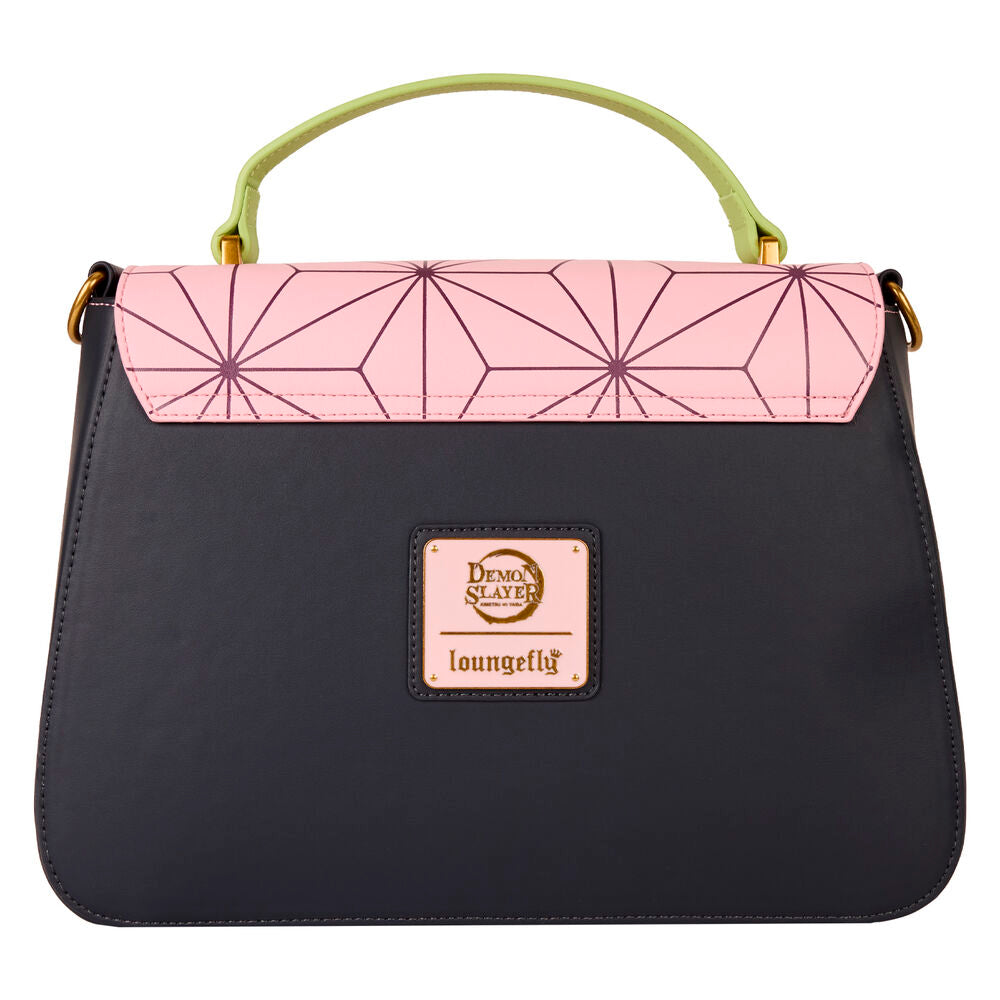 Image du sac Loungefly Demon Slayer Nezuko Kamado ouverte, révélant l'intérieur spacieux et les finitions soignées