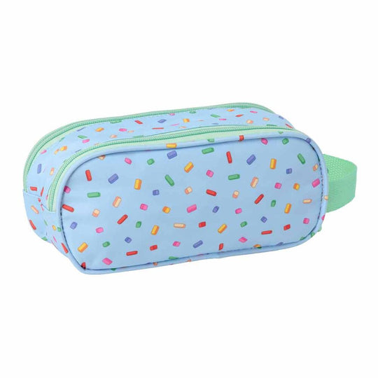 Zoom sur la poignée latérale pratique de la trousse double compartiment Bluey SAFTA.