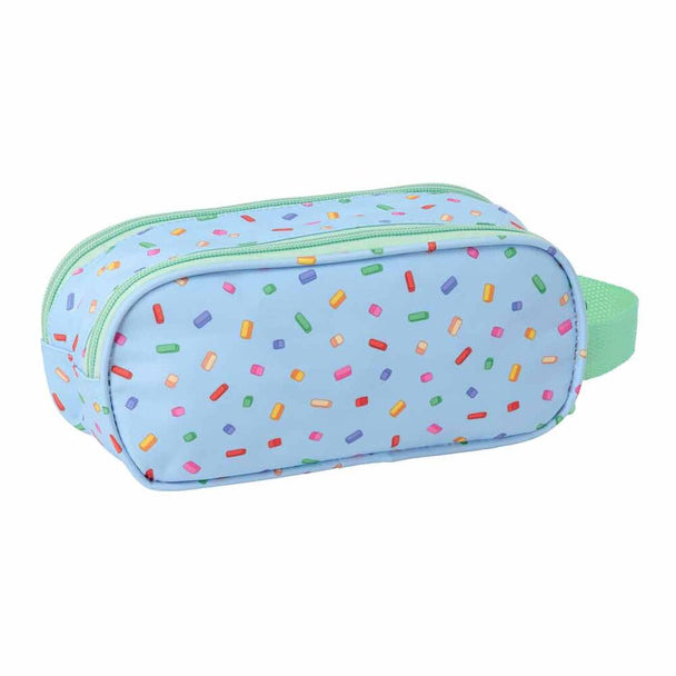 Zoom sur la poignée latérale pratique de la trousse double compartiment Bluey SAFTA.