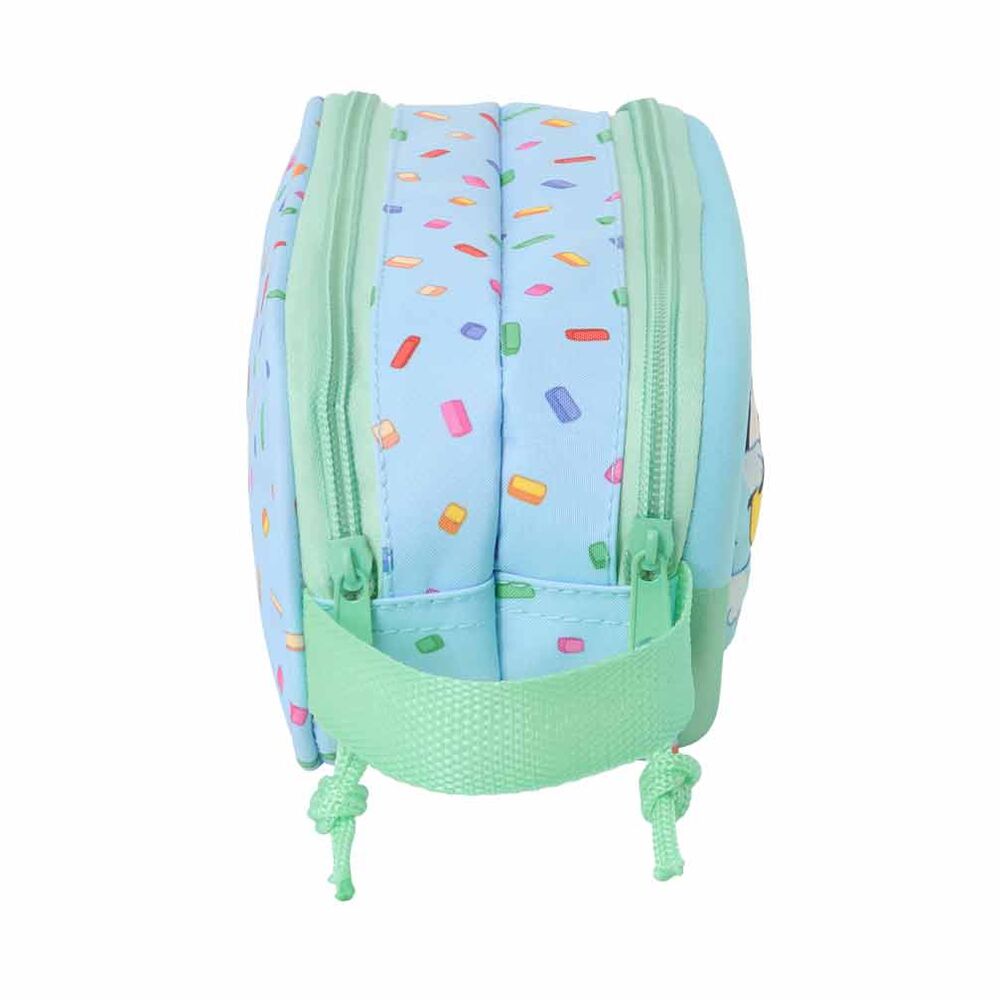 Intérieur de la trousse Bluey 3D montrant les deux compartiments séparés avec fermetures éclair.