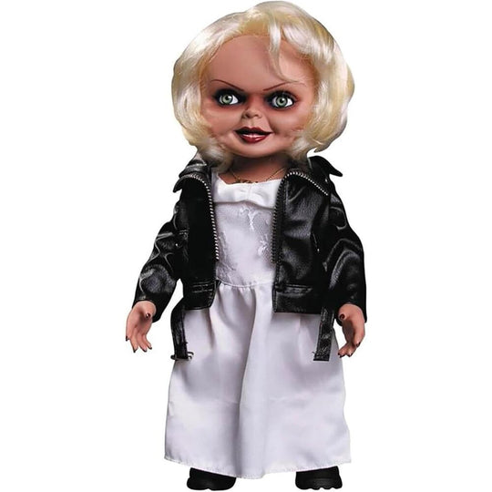 Accessoires et piles LR44 inclus avec la figurine Tiffany parlante de 38cm