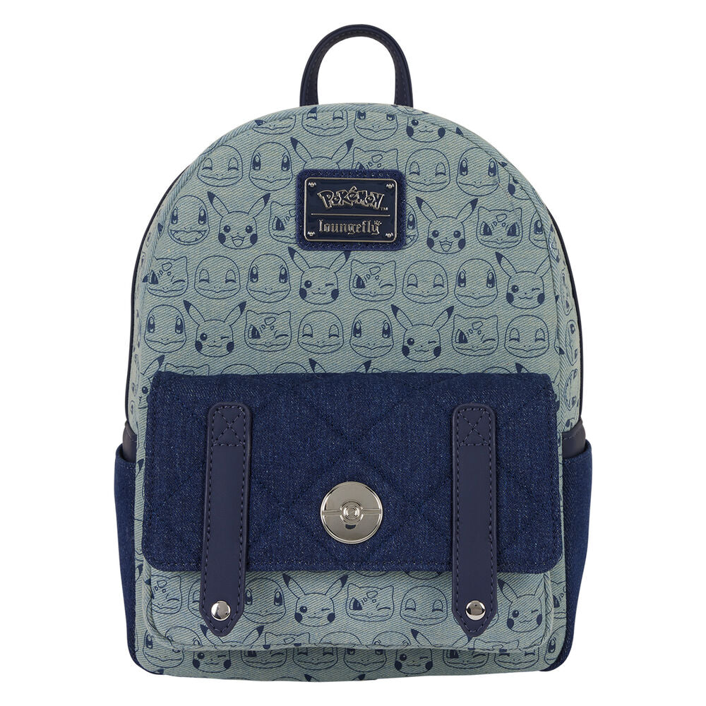 Vue avant du sac à dos Loungefly Pokémon en denim bleu avec logo Pokémon visible