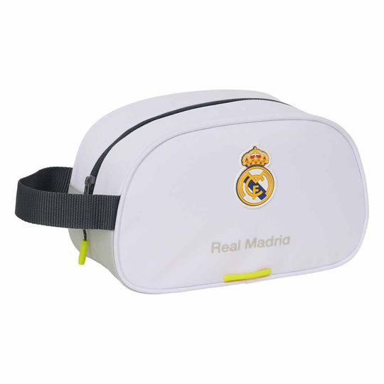 Vanity case Real Madrid 25/26 SAFTA avec poignée latérale, vue de face montrant le logo officiel