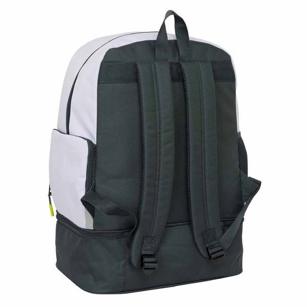 Détail des bretelles ergonomiques et rembourrées du sac à dos Real Madrid 25/26 pour un confort optimal