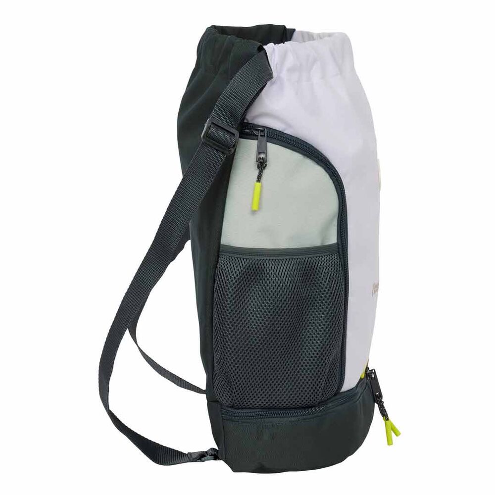 Vue du compartiment inférieur zippé à double sens du sac à dos Real Madrid 25/26