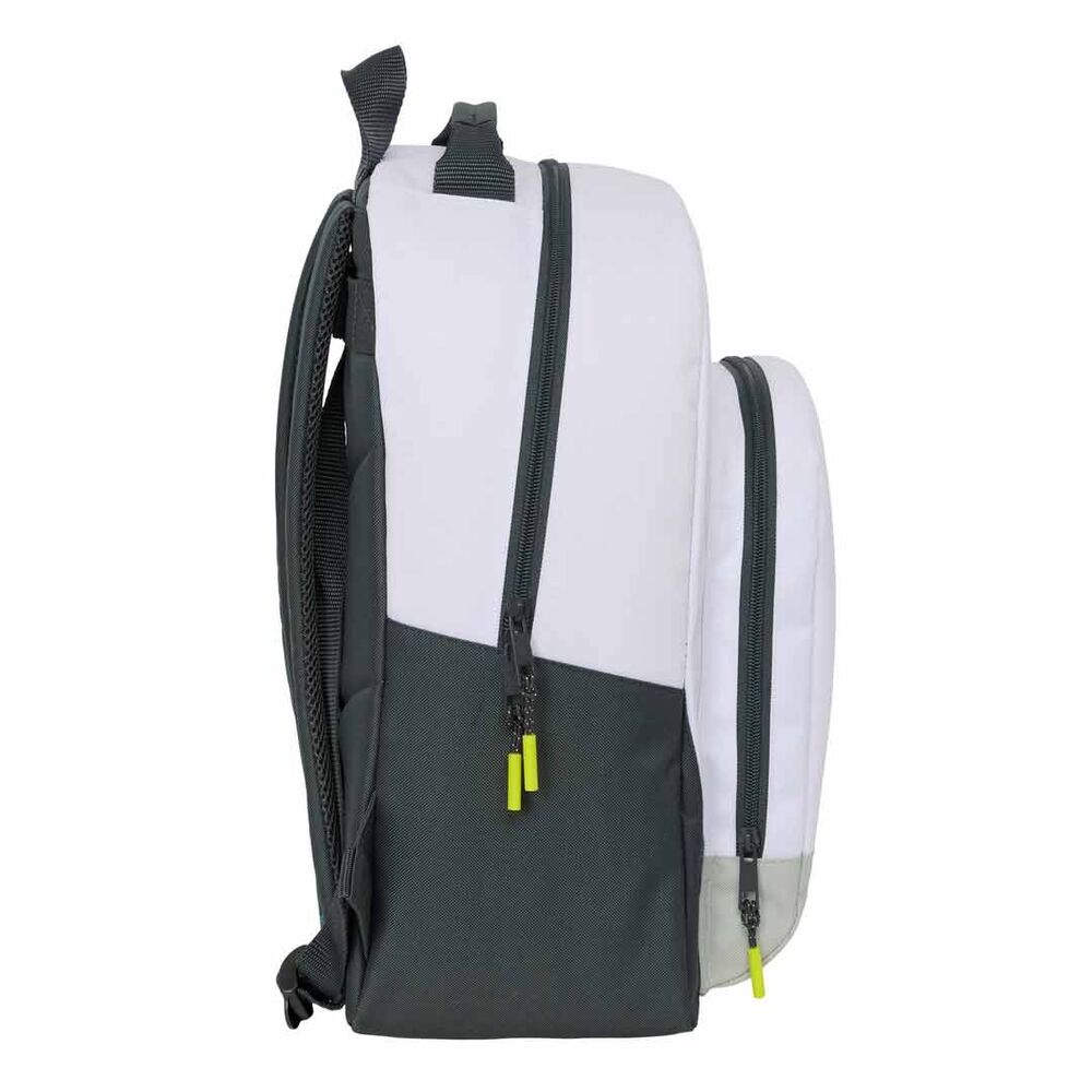 Détail des bretelles rembourrées et poignée doublée du sac à dos Real Madrid adaptable trolley