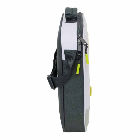 Intérieur du cartable avec fond semi-rigide amovible et double fermeture éclair pratique