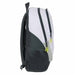 Détail des bretelles rembourrées et poignée supérieure ergonomique du sac à dos Real Madrid 25/26