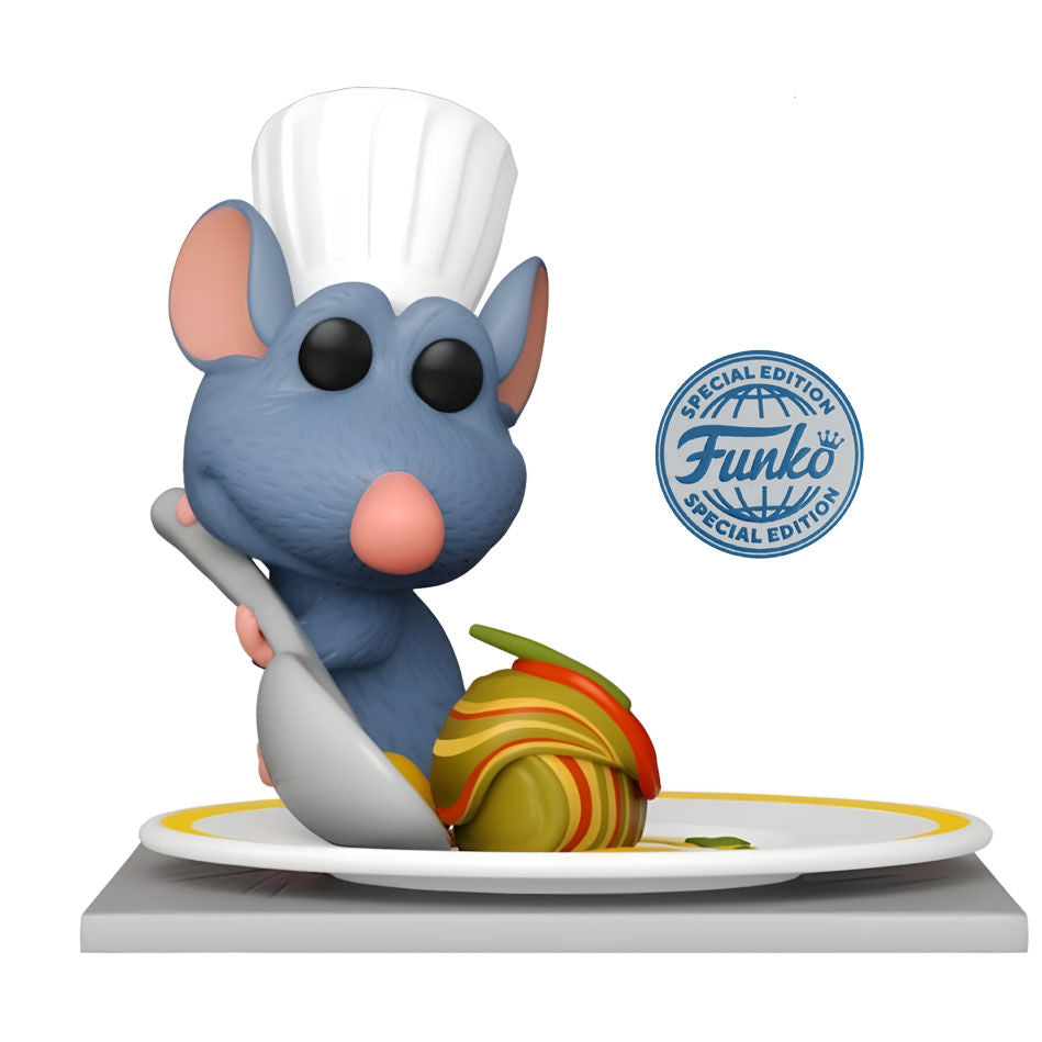 Vue latérale de la figurine POP exclusive de Rémy de Ratatouille par Funko, exposée sur fond neutre mettant en valeur ses traits expressifs