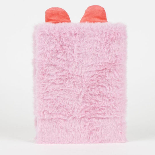 Détail de la peluche Minnie sur la couverture du cahier CERDÁ, texture douce visible