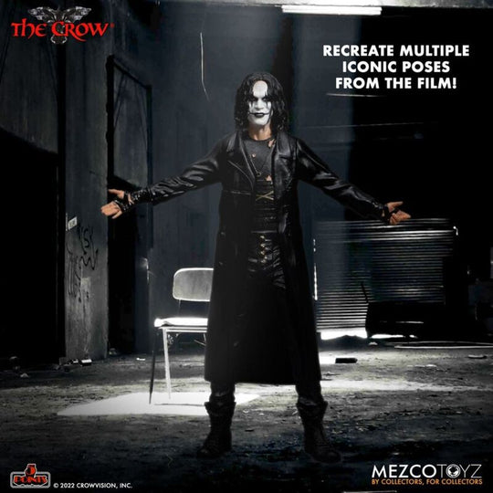 Zoom sur les détails des accessoires et articulations des figurines The Crow 10cm